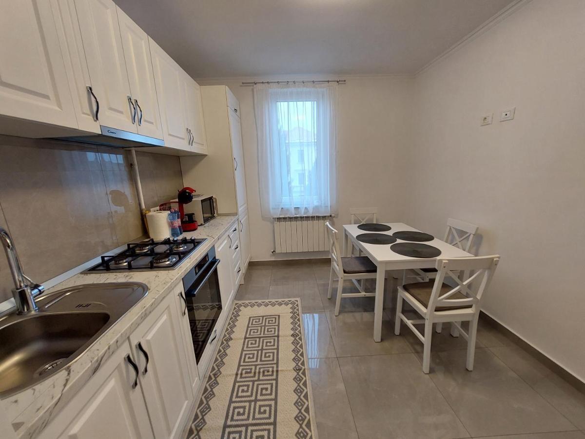 Trandafirului Residence Central Сучава Экстерьер фото